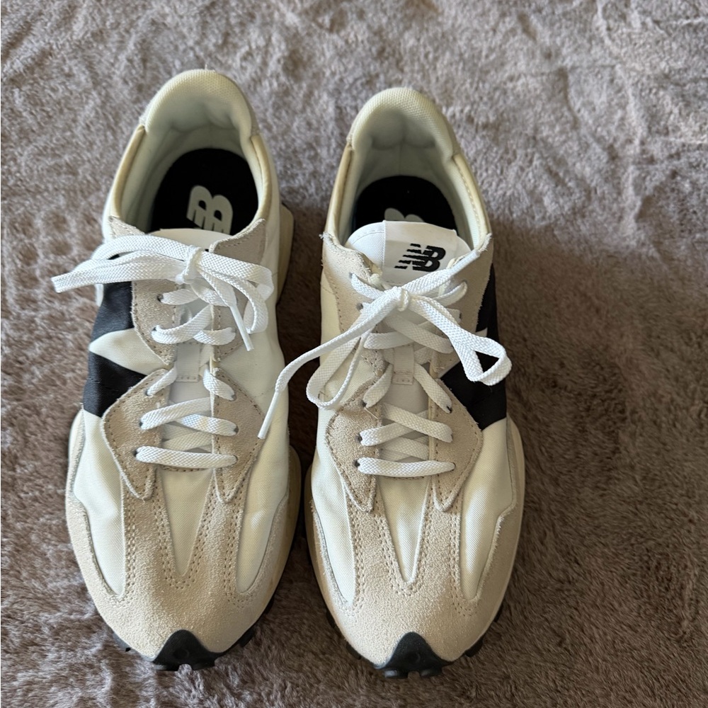 New Balance 327 Womens Cream and Black Sneakers